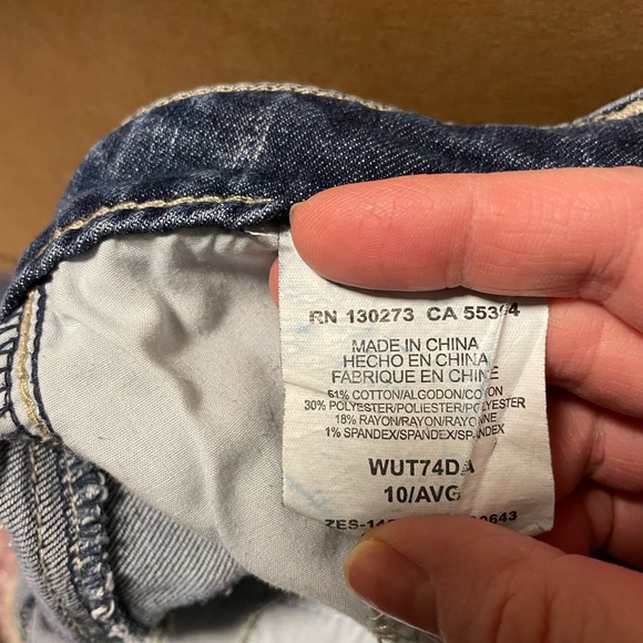 BOOTCUT AURA DENIM JEANS WITH BUTTON BACK POCKETS. SIZE 10. - Picture 9 of 9